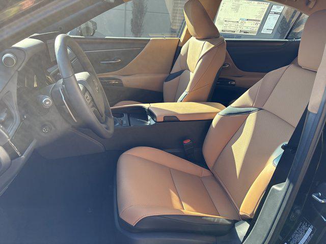 new 2025 Lexus ES 350 car, priced at $47,115