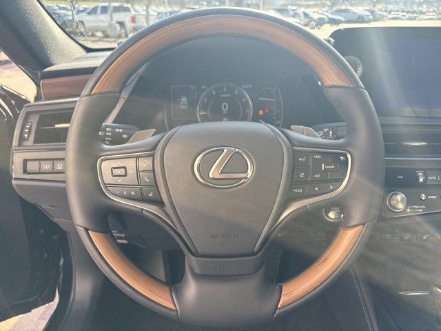 new 2025 Lexus ES 350 car, priced at $53,940