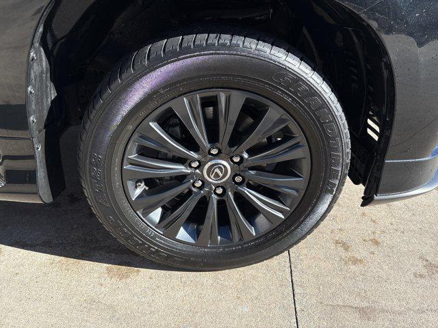 used 2023 Lexus GX 460 car, priced at $54,821