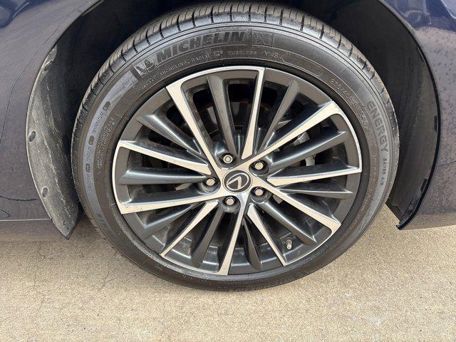 used 2025 Lexus ES 350 car, priced at $41,986