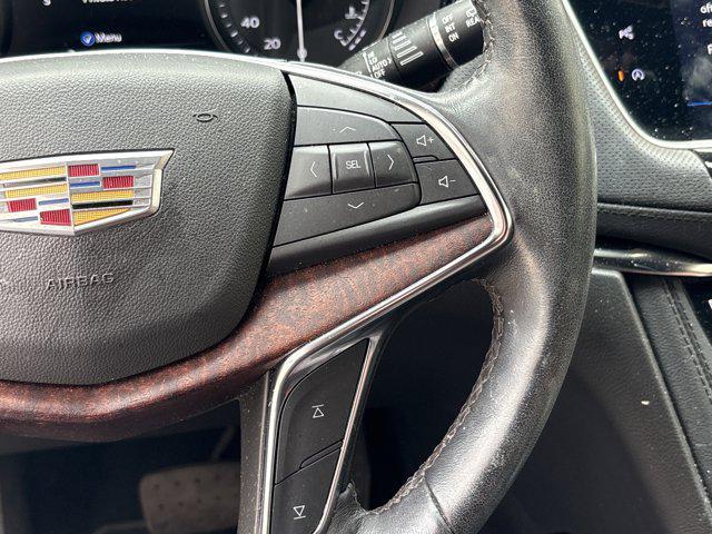 used 2023 Cadillac XT5 car, priced at $34,742