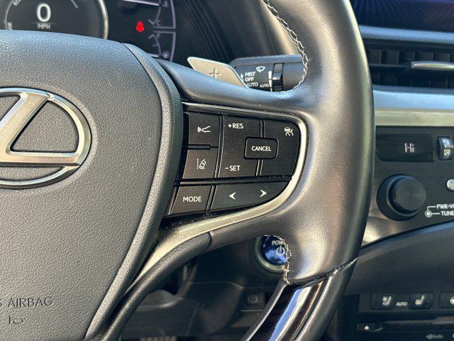 used 2020 Lexus ES 300h car, priced at $27,105