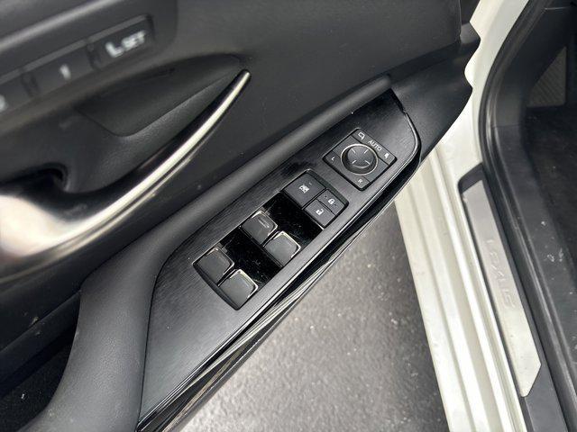 used 2023 Lexus ES 250 car, priced at $38,235