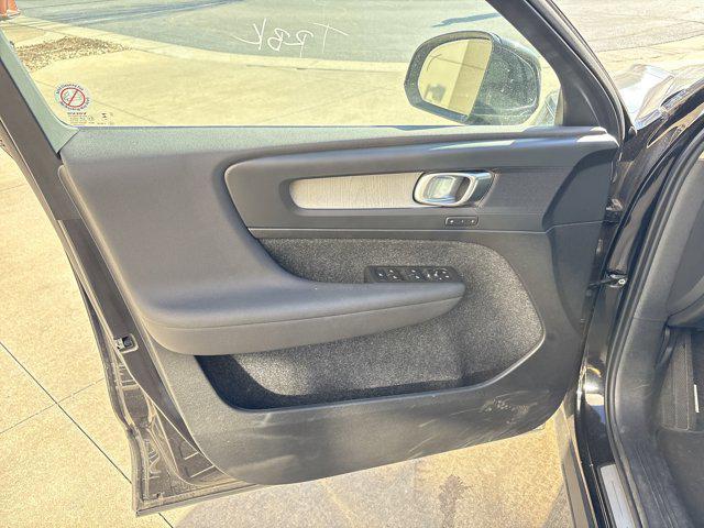 used 2025 Volvo XC40 car, priced at $28,500