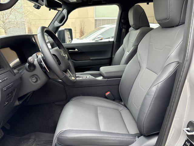 used 2025 Lexus GX 550 car, priced at $91,518