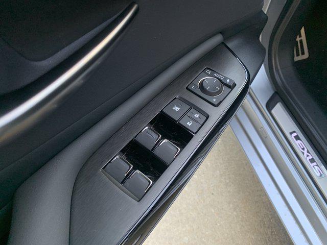 new 2025 Lexus ES 350 car, priced at $53,745