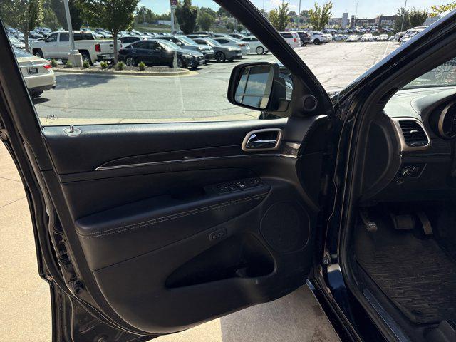 used 2017 Jeep Grand Cherokee car, priced at $15,179