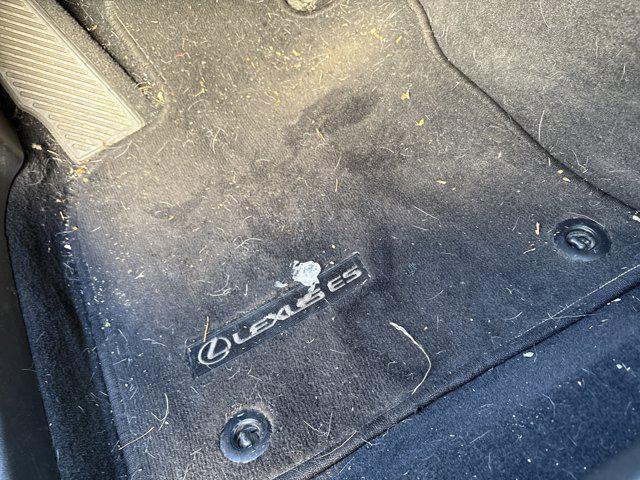 used 2022 Lexus ES 350 car, priced at $32,929