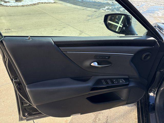 used 2022 Lexus ES 350 car, priced at $32,929