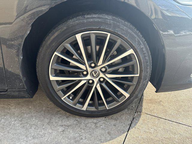 used 2022 Lexus ES 350 car, priced at $38,564