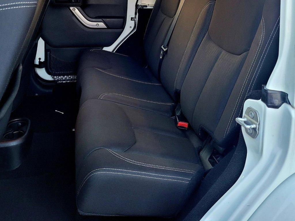 used 2015 Jeep Wrangler Unlimited car, priced at $17,950