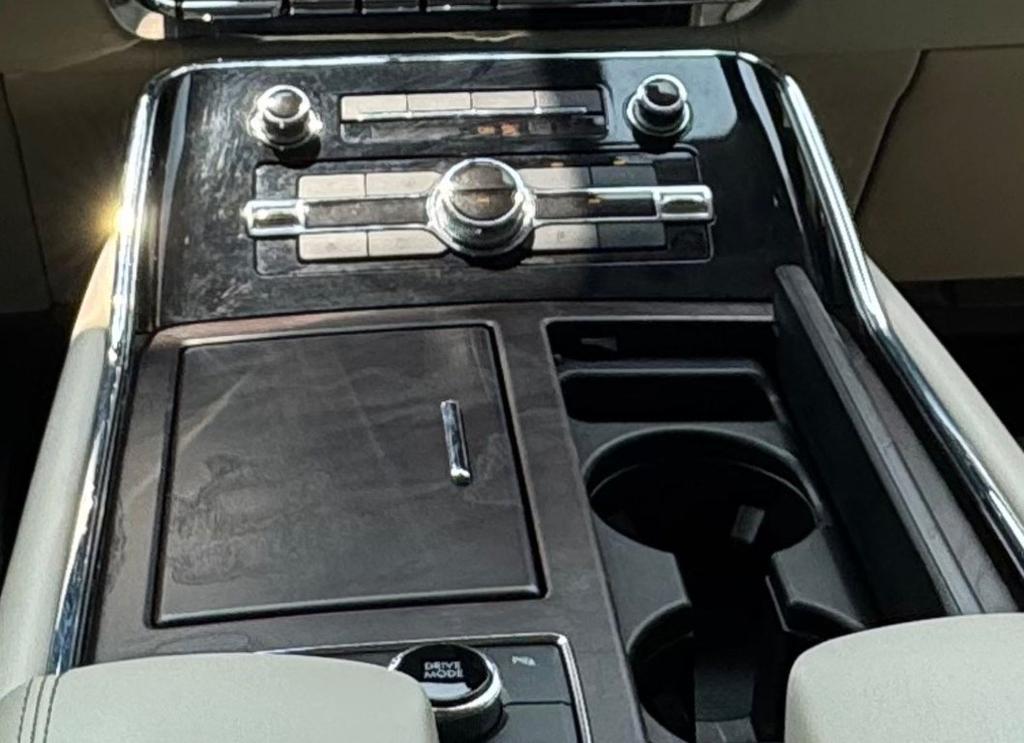 used 2019 Lincoln Navigator car, priced at $32,950