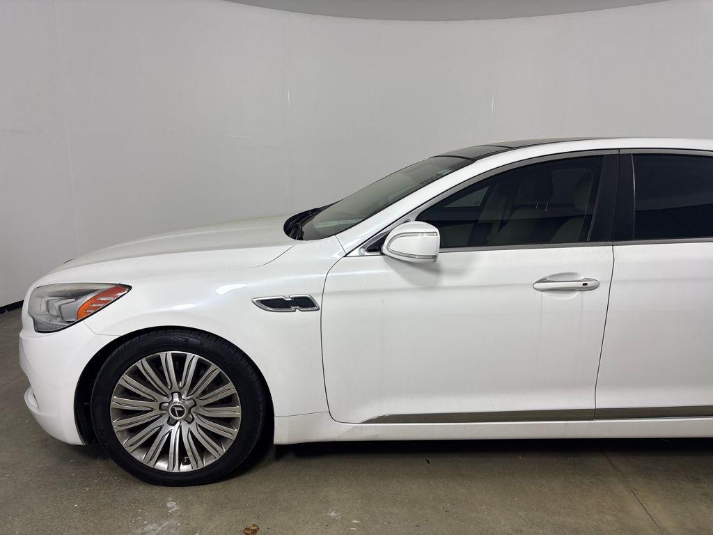 used 2015 Kia K900 car, priced at $13,500