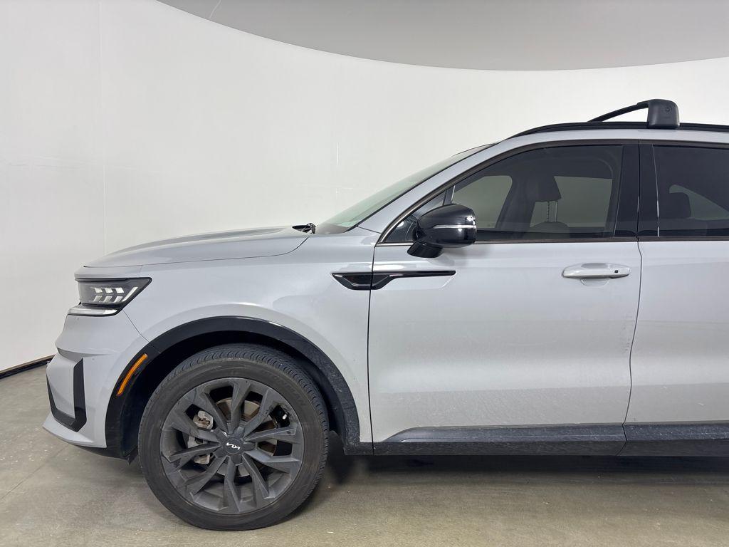 used 2022 Kia Sorento car, priced at $26,700