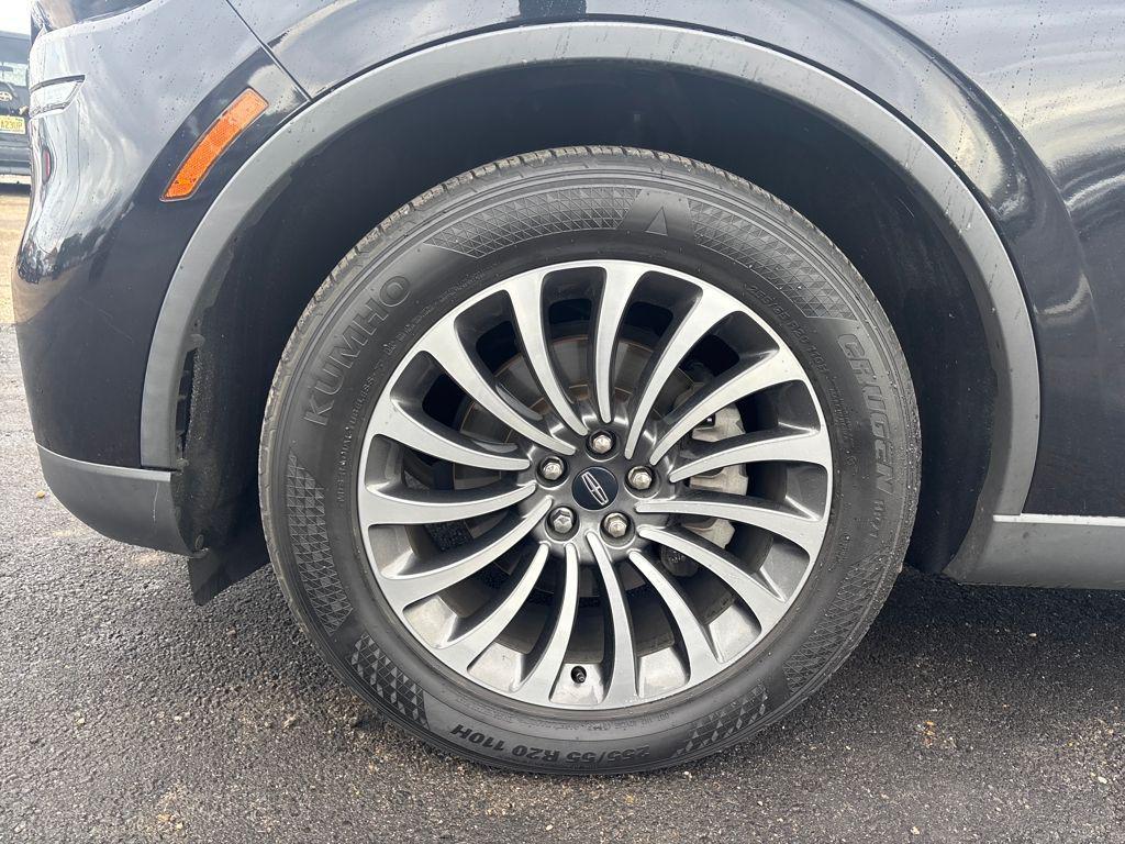 used 2020 Lincoln Aviator car, priced at $27,900