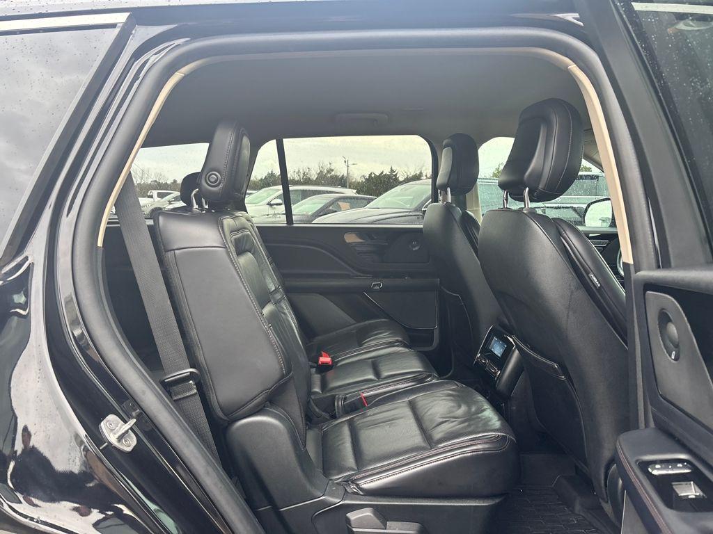 used 2020 Lincoln Aviator car, priced at $27,900