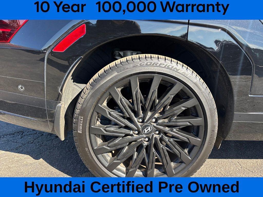 used 2024 Hyundai Santa Fe car, priced at $33,400