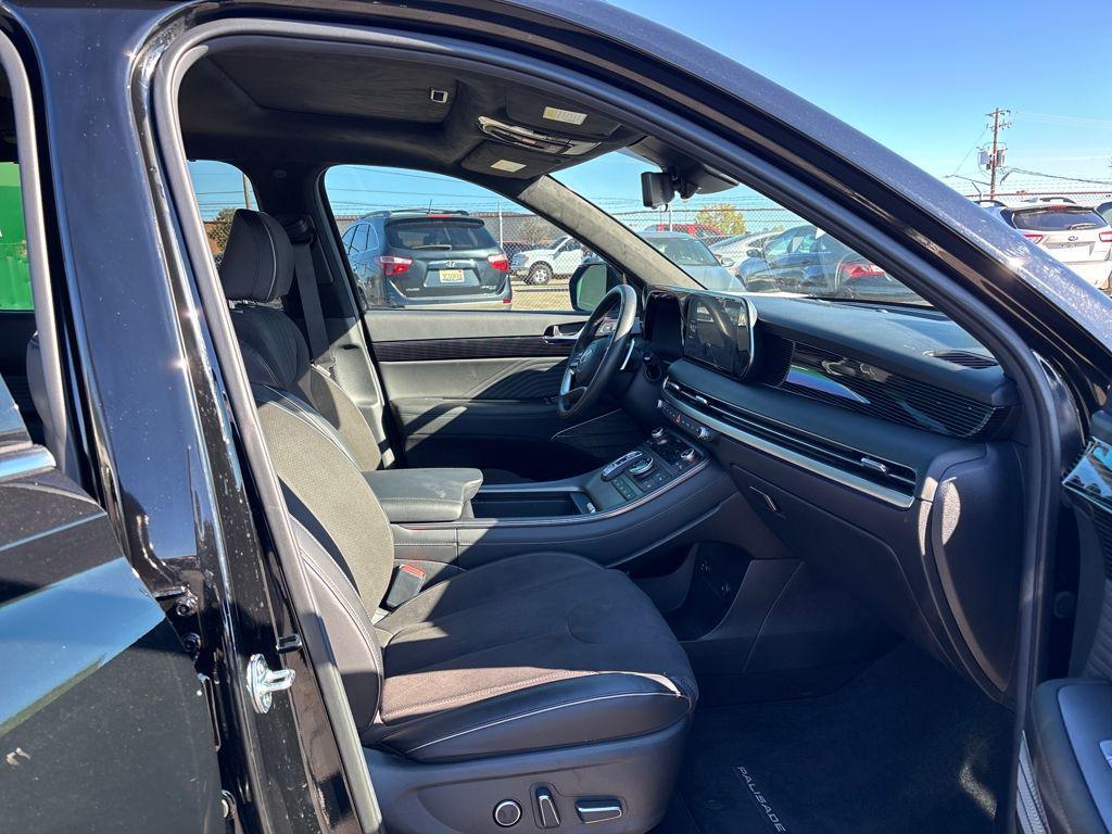 used 2024 Hyundai Palisade car, priced at $42,500