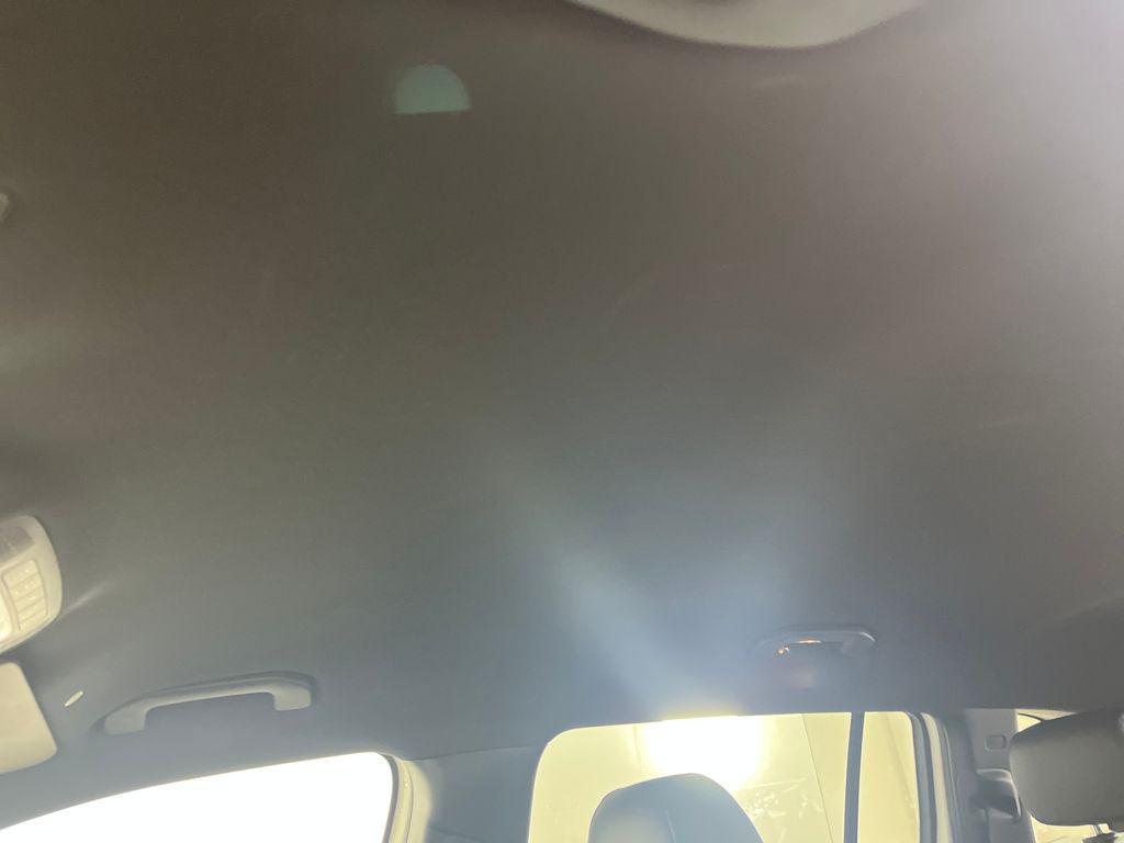 used 2021 Mercedes-Benz GLB 250 car, priced at $23,600