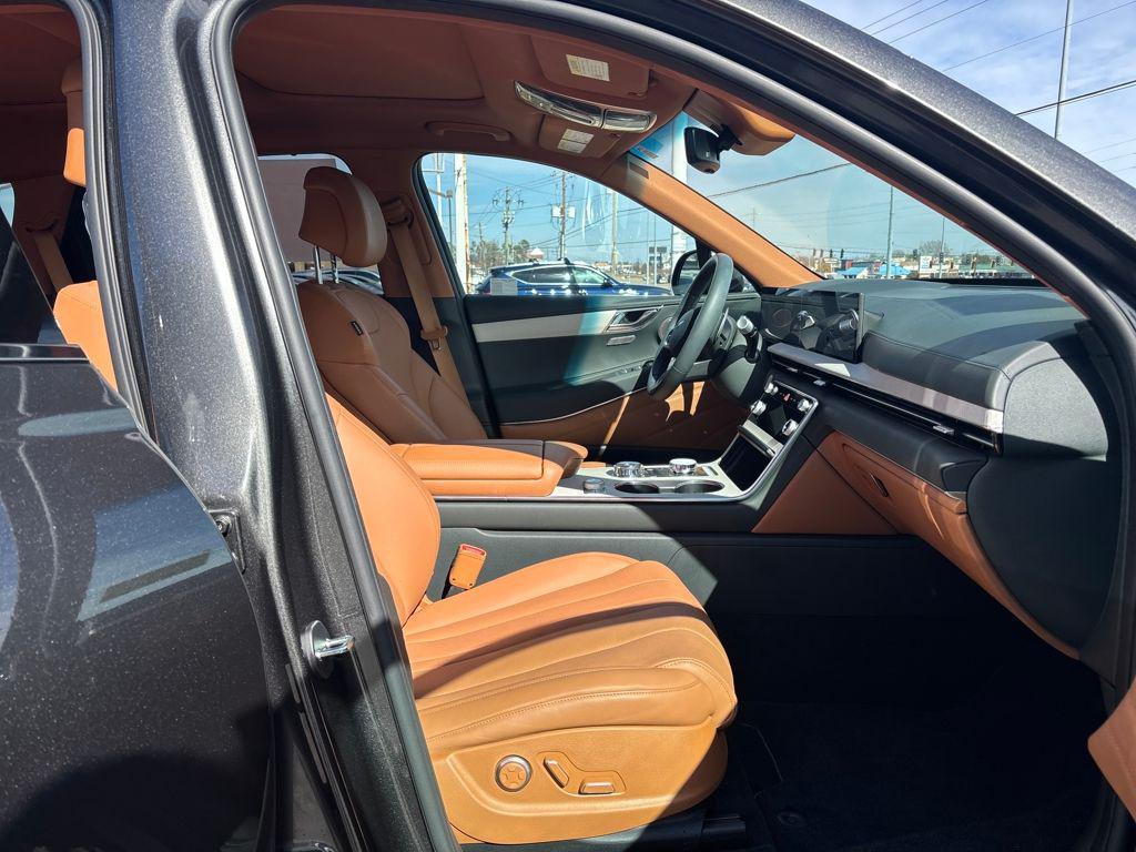 used 2025 Genesis GV80 car, priced at $51,000