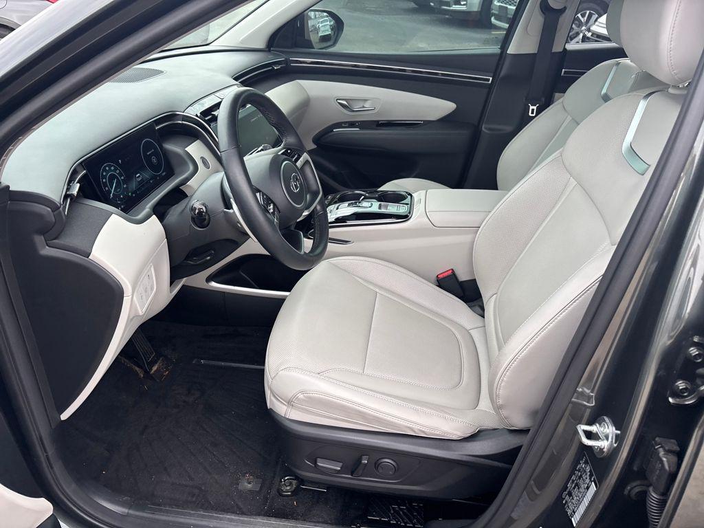 used 2024 Hyundai TUCSON Hybrid car, priced at $31,500
