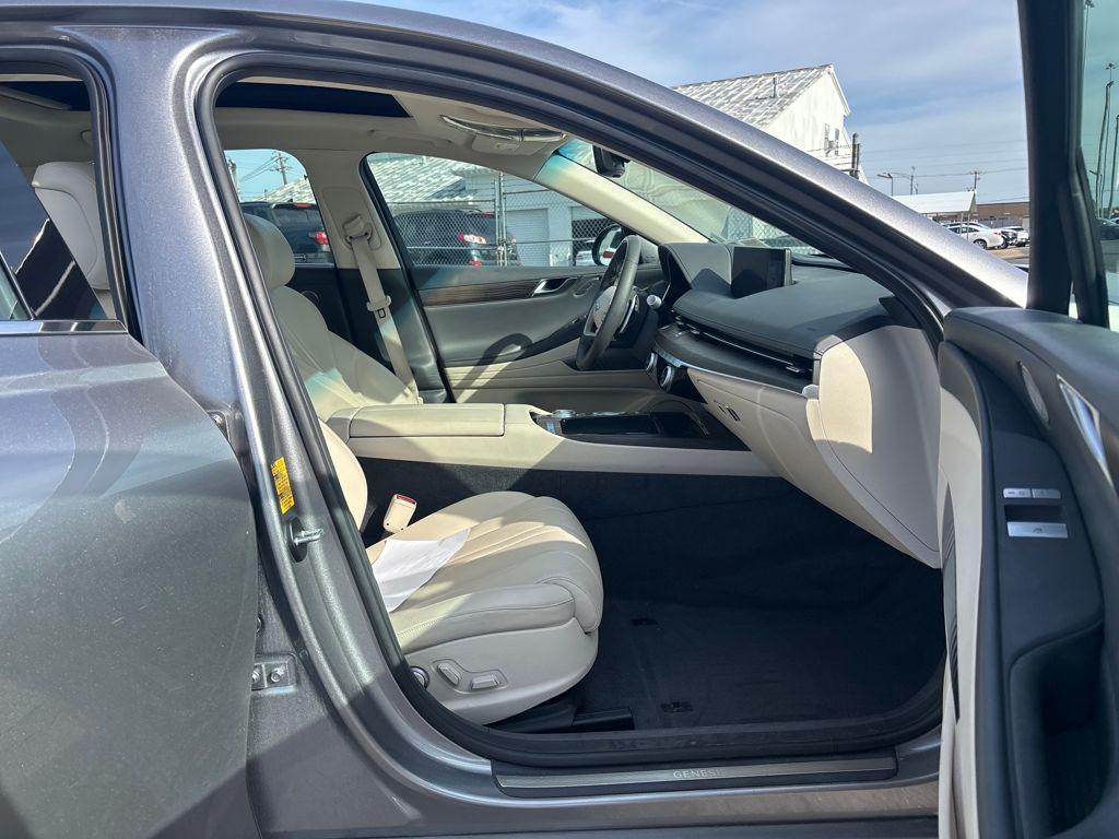 used 2022 Genesis G80 car, priced at $27,250