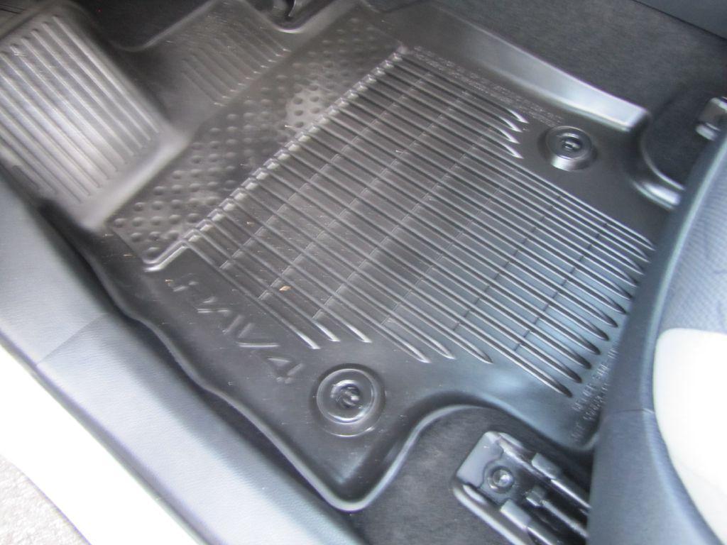 used 2021 Toyota RAV4 car, priced at $26,985