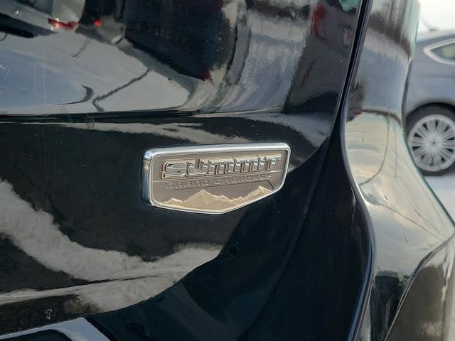 used 2017 Jeep Grand Cherokee car, priced at $17,997