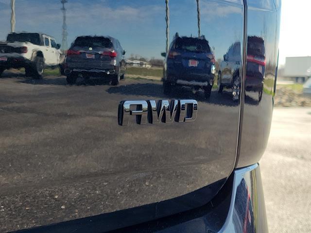 used 2023 Chevrolet Traverse car, priced at $33,997