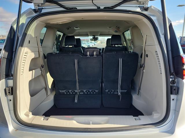 used 2023 Chrysler Pacifica car, priced at $31,997