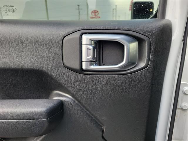 used 2024 Jeep Gladiator car, priced at $40,997