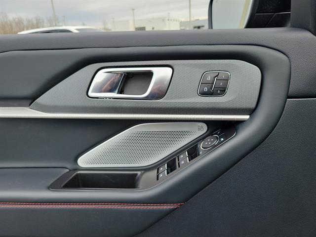 used 2025 Ford Explorer car, priced at $49,997