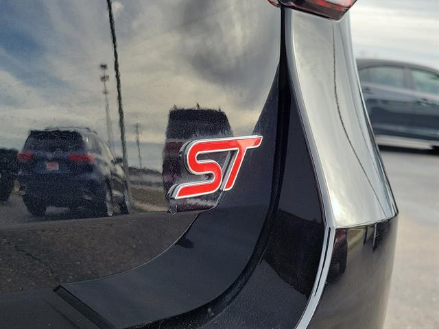 used 2025 Ford Explorer car, priced at $49,997