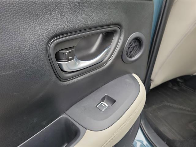 used 2025 Honda HR-V car, priced at $27,997