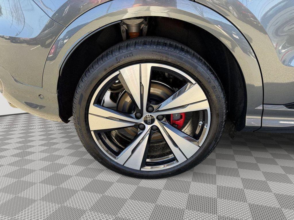 new 2025 Audi SQ5 car, priced at $67,298