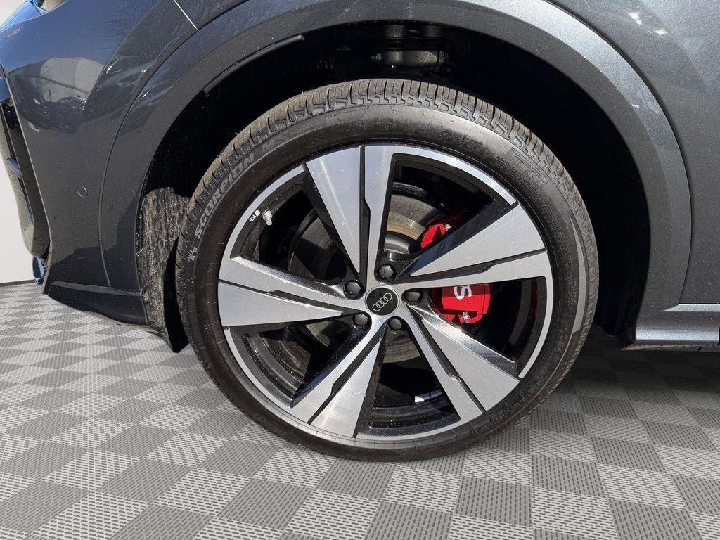 new 2025 Audi SQ5 car, priced at $67,298