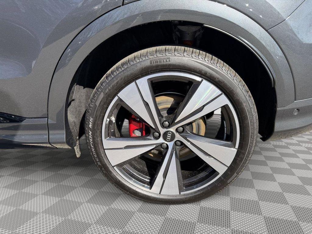 new 2025 Audi SQ5 car, priced at $67,298