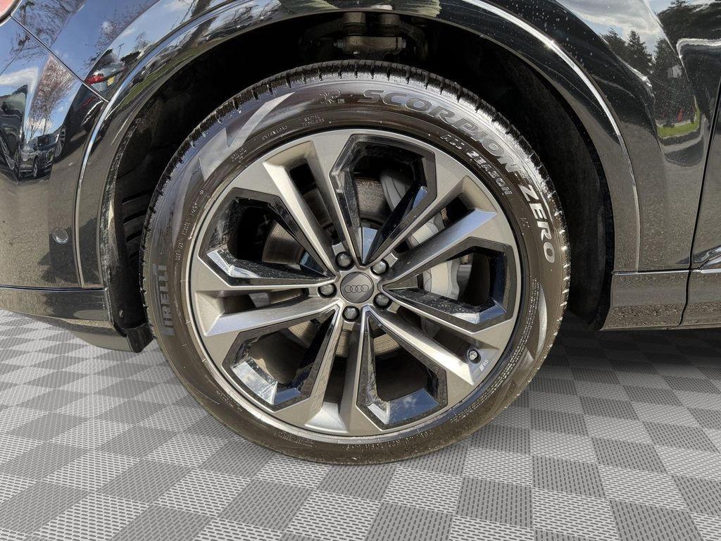 new 2026 Audi Q7 car, priced at $73,445
