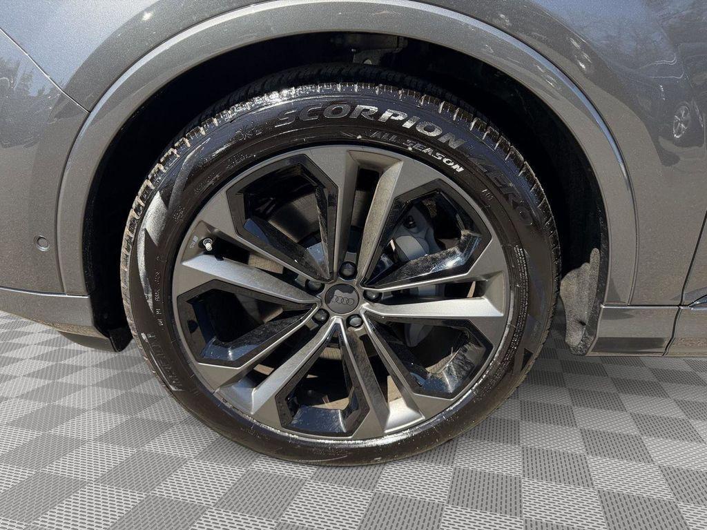 new 2026 Audi Q7 car, priced at $73,560