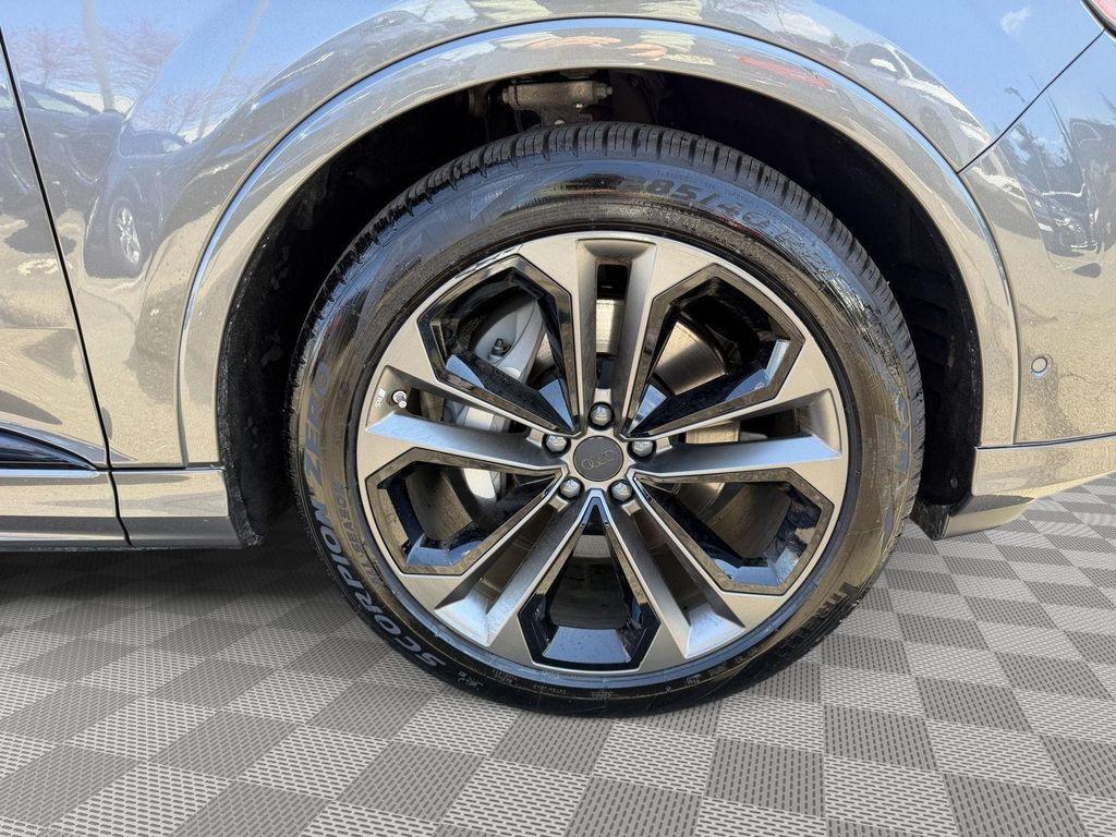 new 2026 Audi Q7 car, priced at $73,560