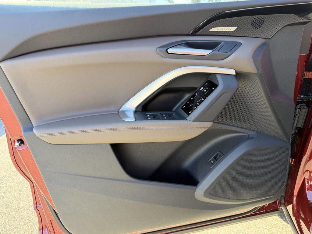 new 2025 Audi Q5 car, priced at $53,672