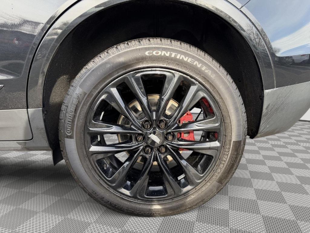 used 2022 Cadillac XT5 car, priced at $32,995