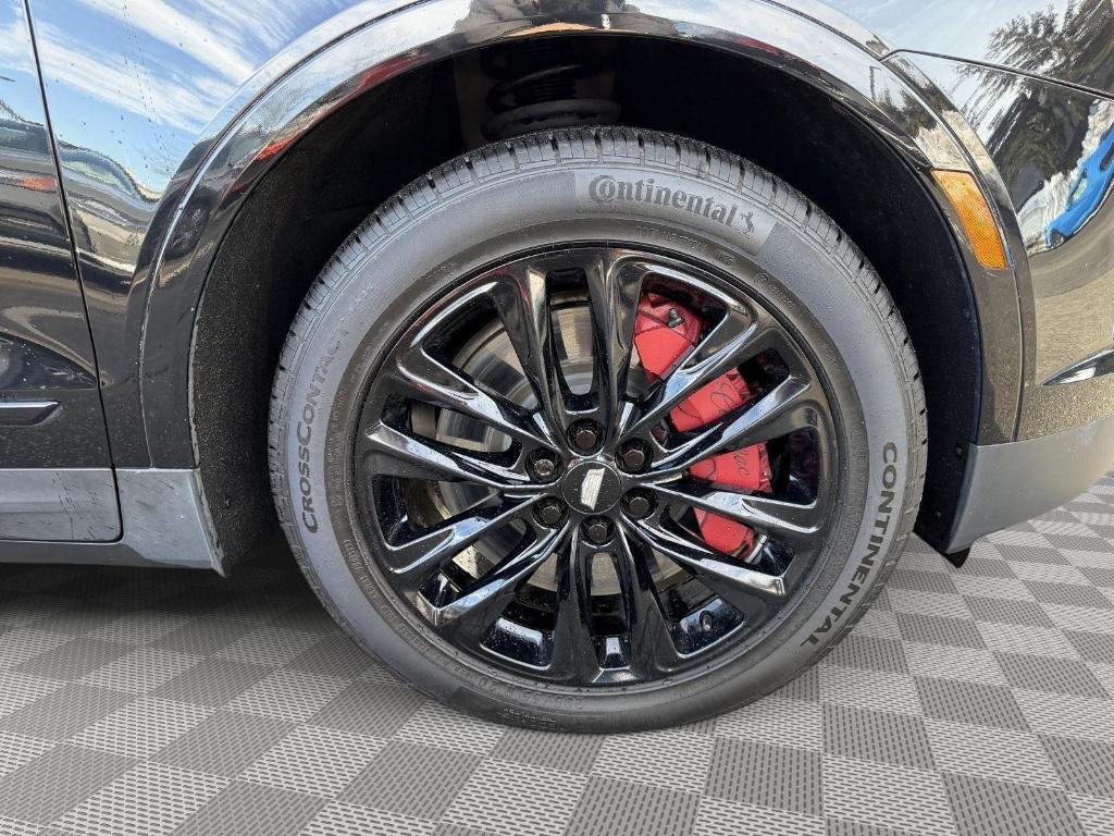 used 2022 Cadillac XT5 car, priced at $32,995