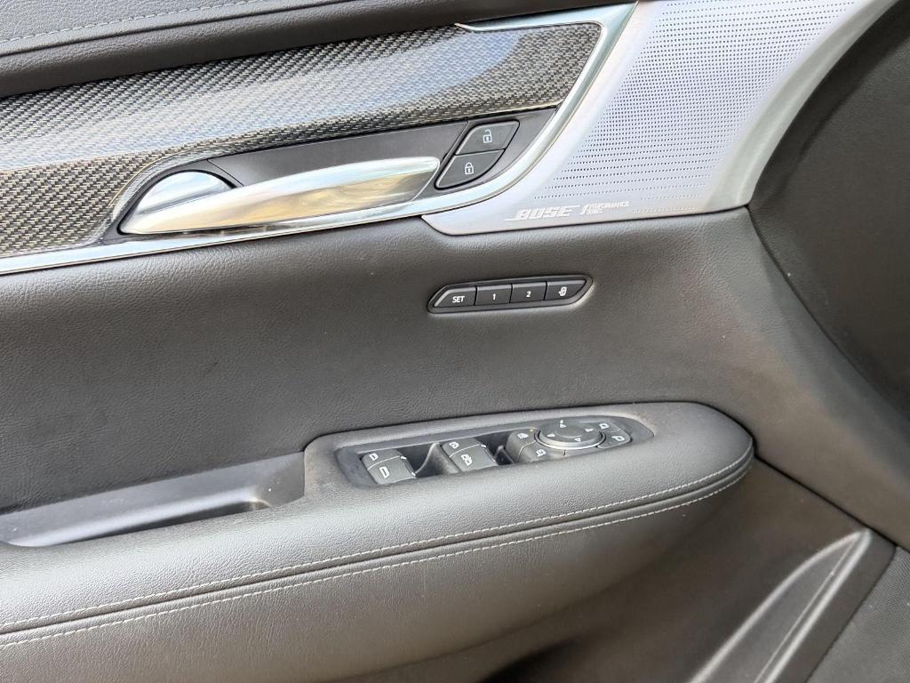 used 2022 Cadillac XT5 car, priced at $32,995