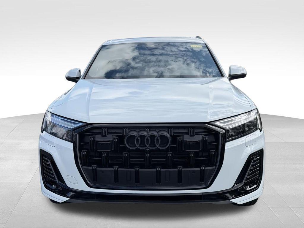 used 2025 Audi Q7 car, priced at $49,888