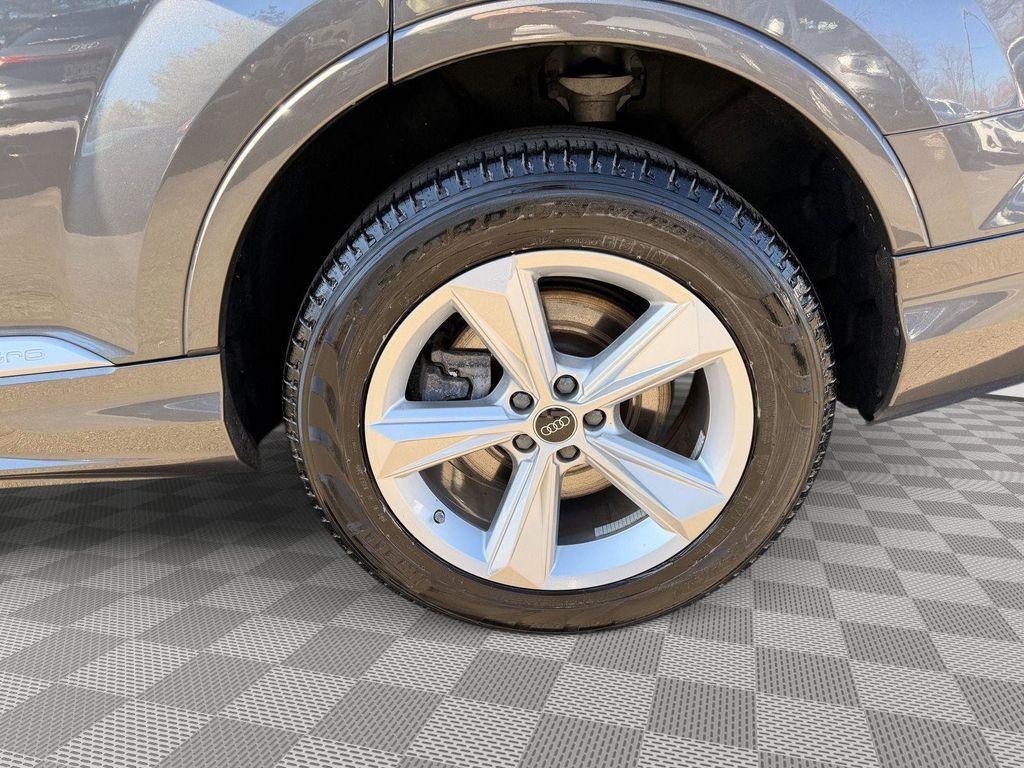used 2023 Audi Q7 car, priced at $39,500
