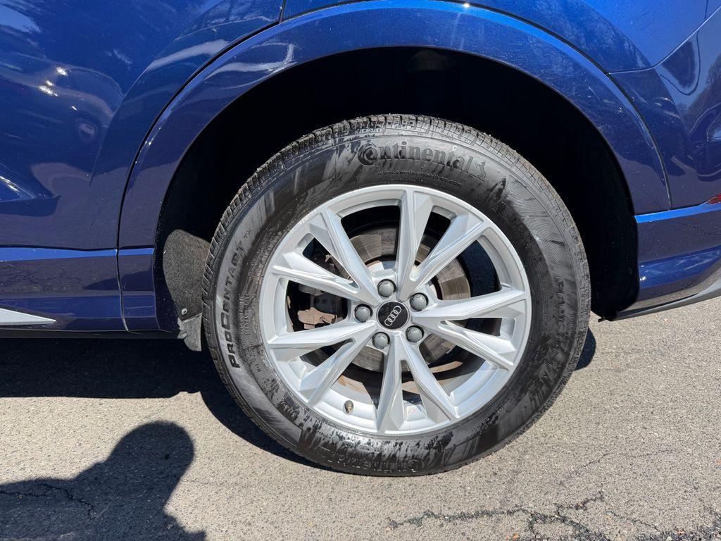used 2024 Audi Q3 car, priced at $27,995