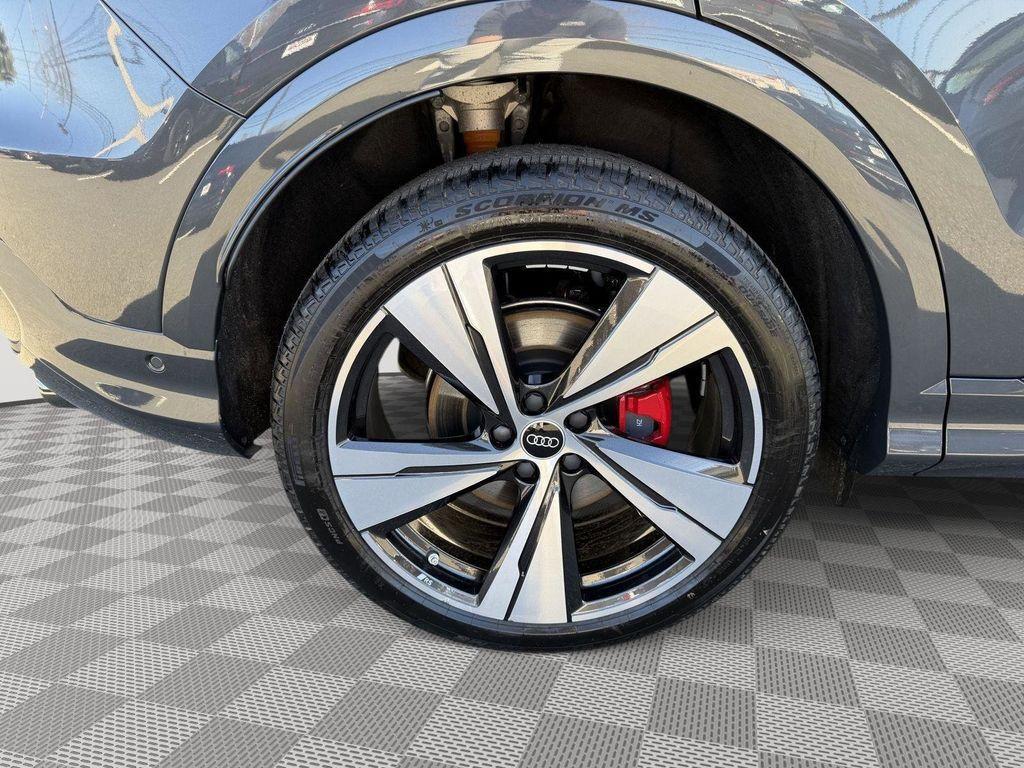new 2025 Audi SQ5 car, priced at $65,612