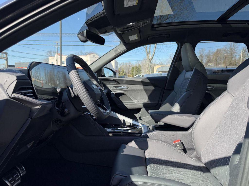 new 2025 Audi SQ5 car, priced at $65,612
