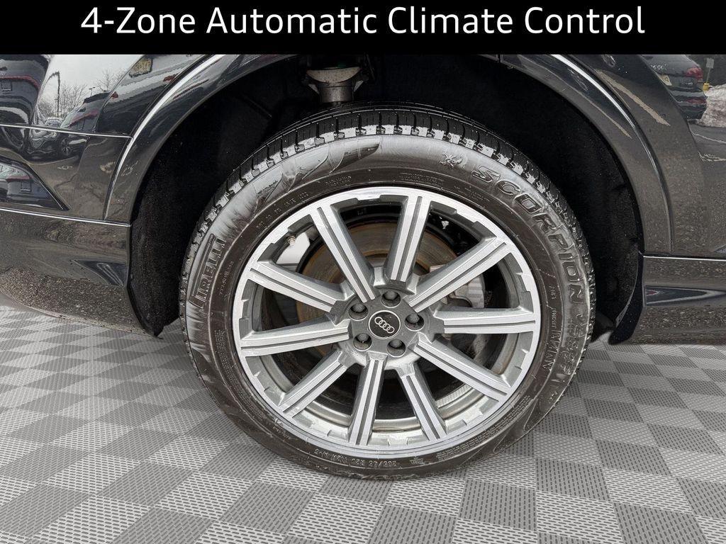 used 2023 Audi Q7 car, priced at $38,500
